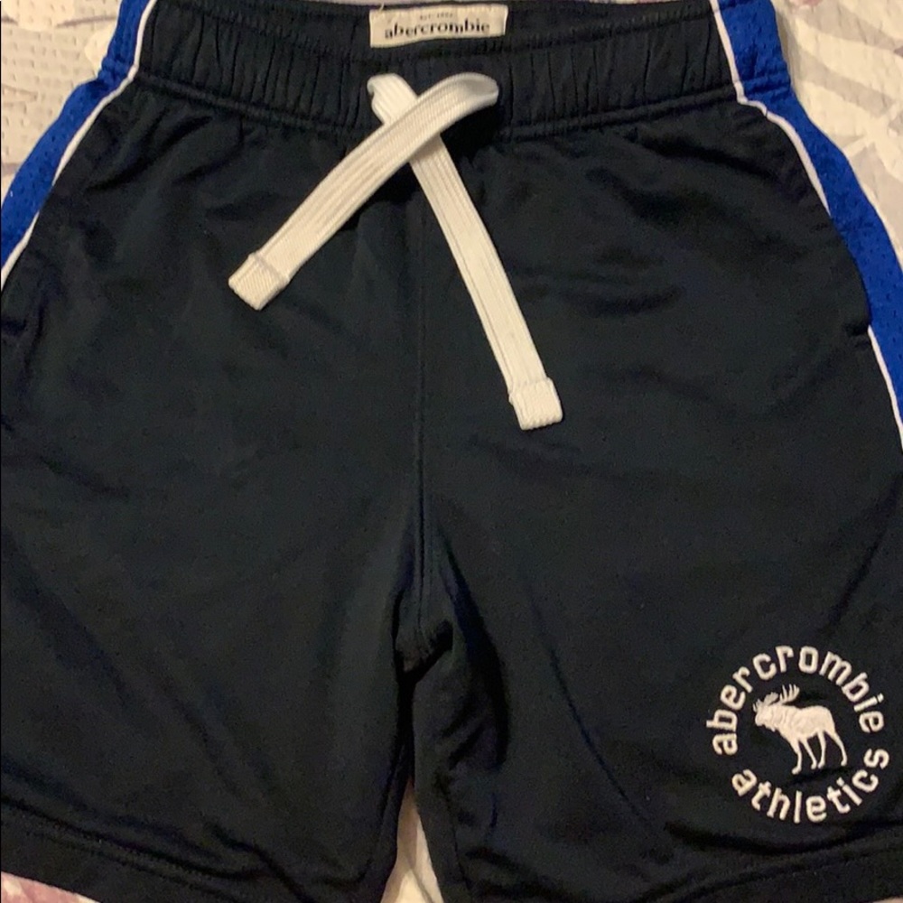 Sports shorts